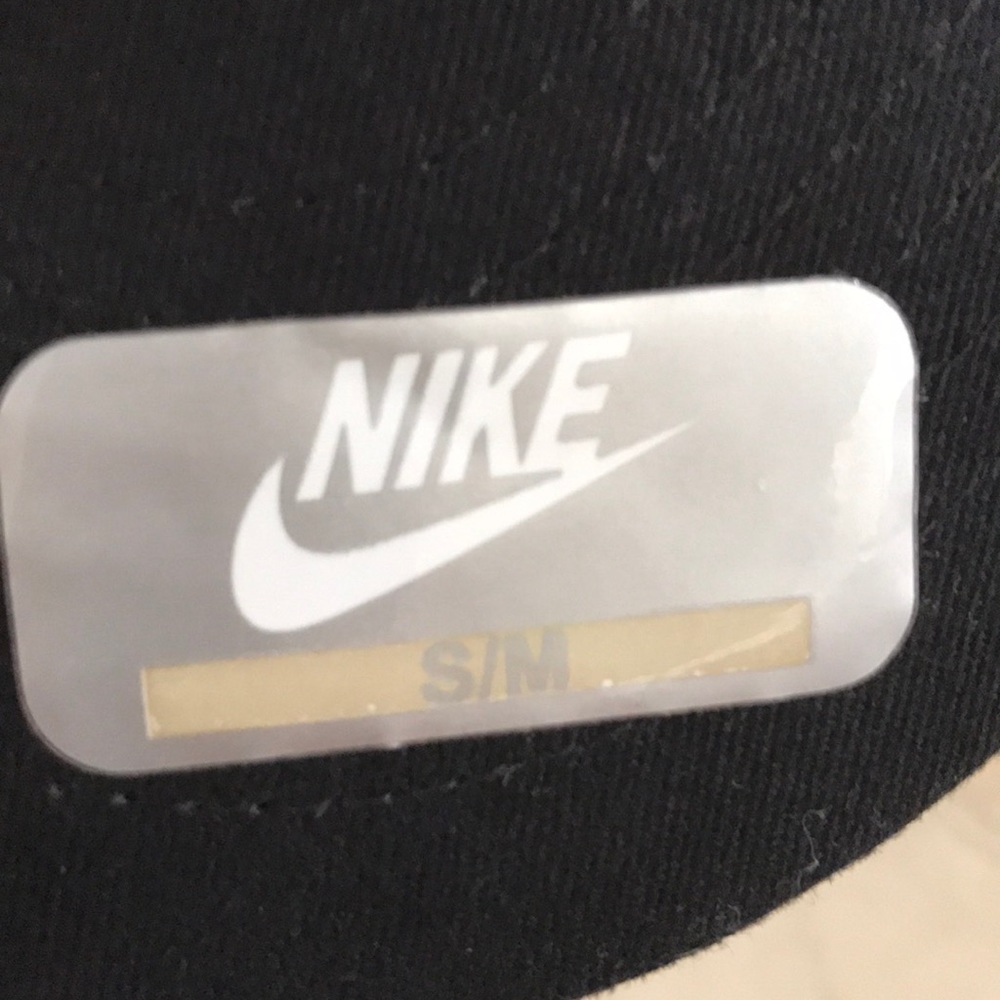 NIKE HAT